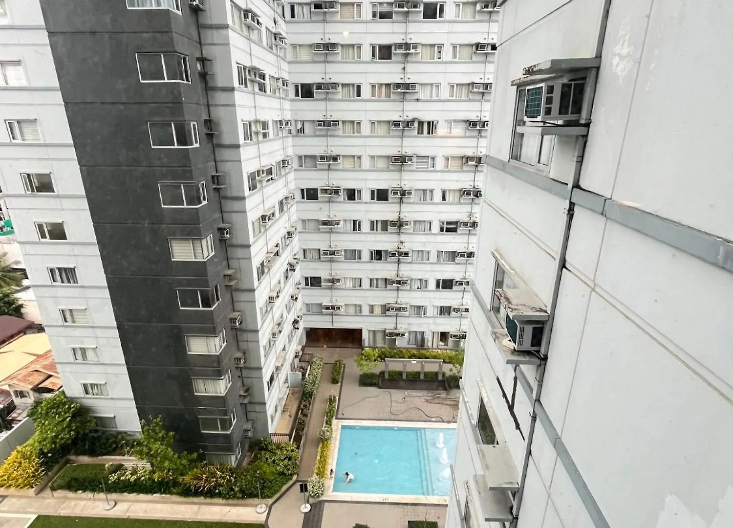 Davao Downtown Fully Furnished Condominium With Pool 0*,  Philippines
